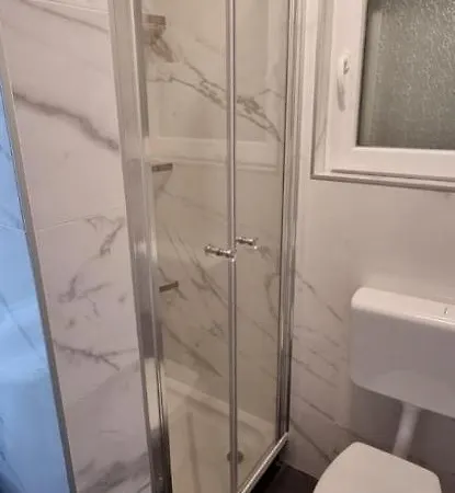 Aquamarin, Blizu Mora S Pogledom Na More, 4 Do 6 Osoba Lejlighed