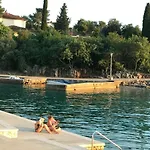Aquamarin, Blizu Mora S Pogledom Na More, Za Do 6 Osoba *